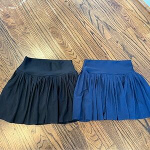 Alo pleated tennis skirts black and navy size Medium